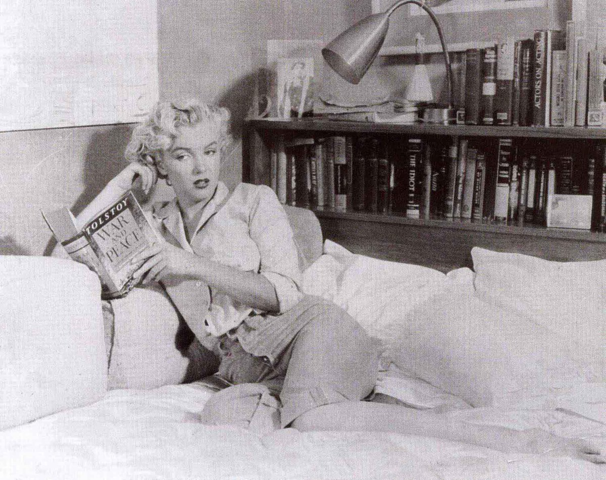 Marilyn Monroe A Hero Of Literacy - Worlds Best Story